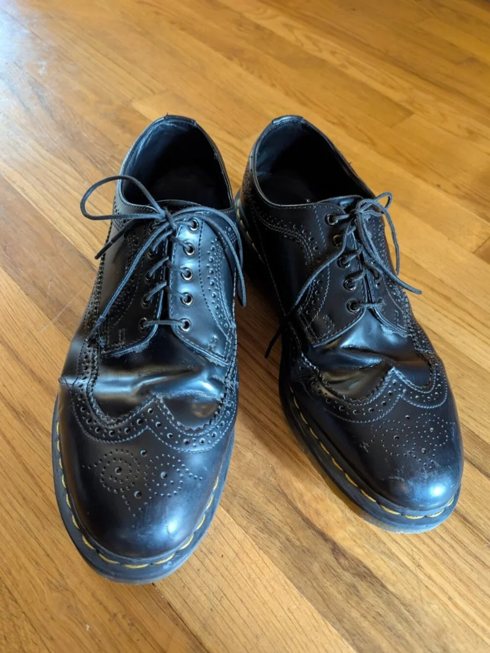 Dr Martens 3989 Yellow Stitch Smooth Leather Brogue Shoes Men's 12US
